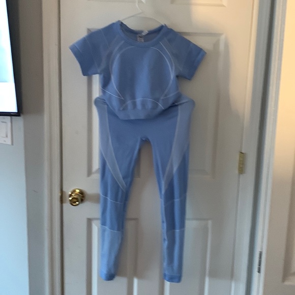 Women blue and white workout set - Picture 1 of 3